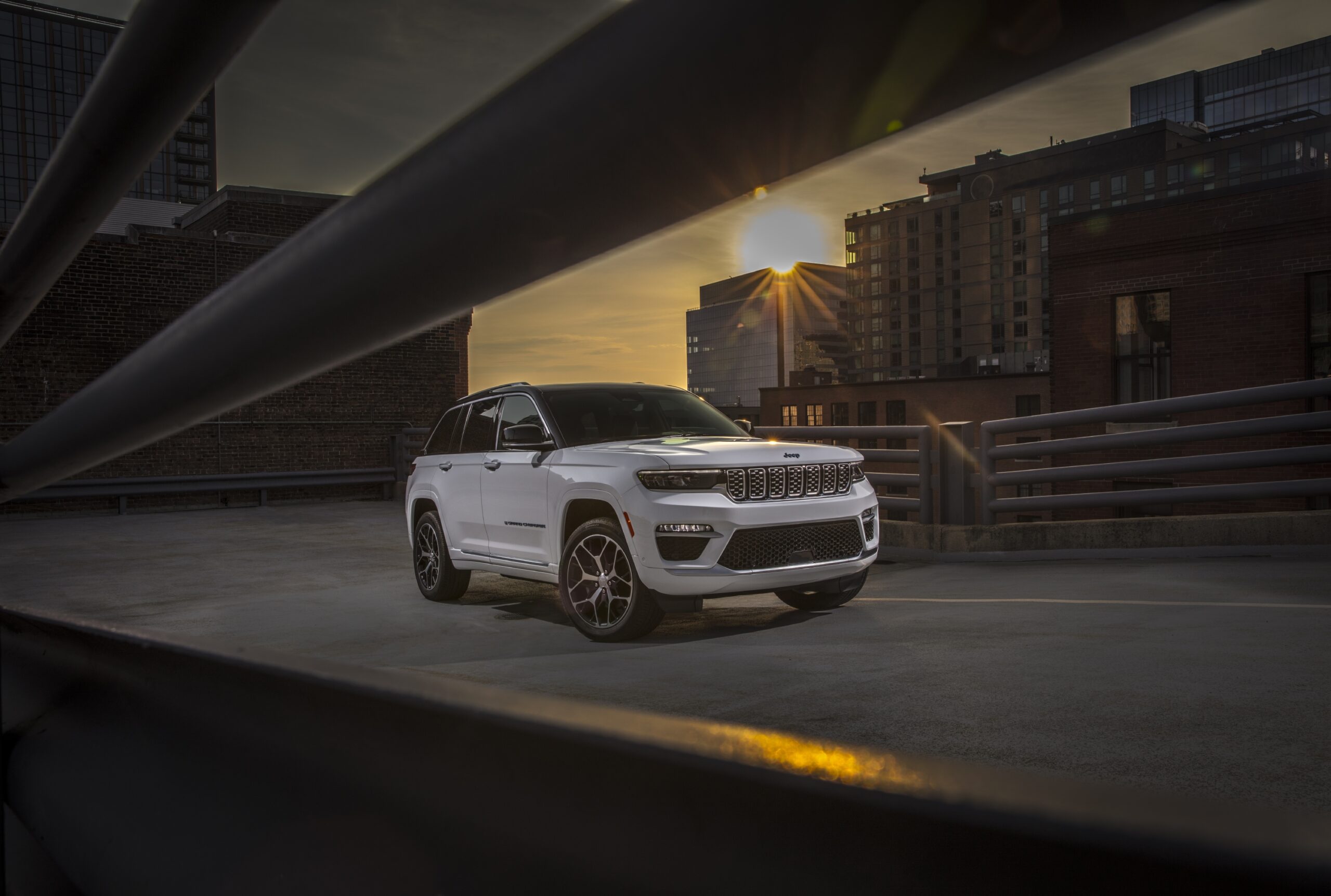 All-new 2022 Jeep® Grand Cherokee Summit Reserve
