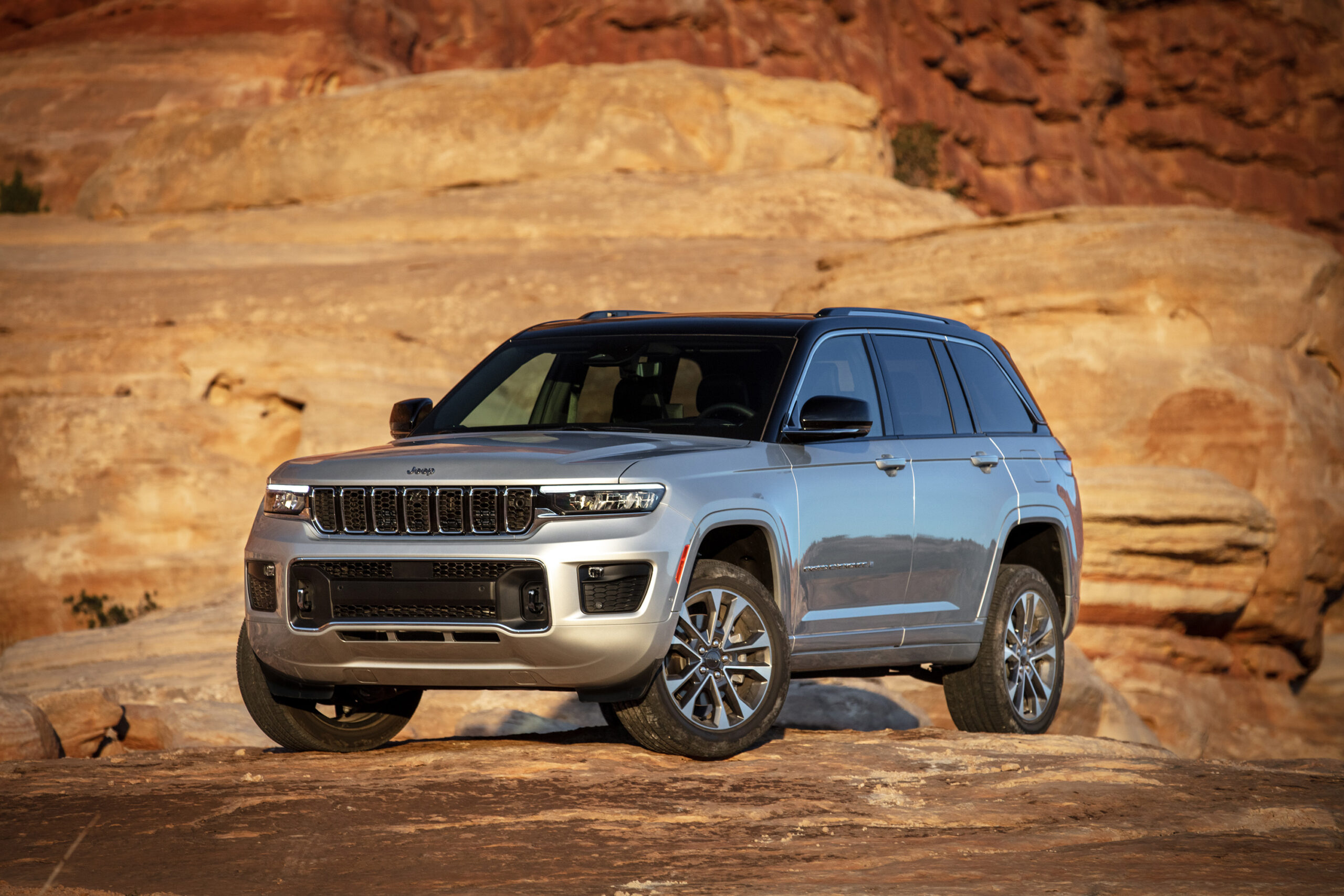 2022 Jeep® Grand Cherokee Overland