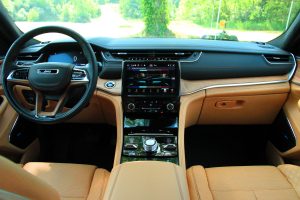 2022 Jeep® Grand Cherokee L Summit Reserve with Tupelo interior